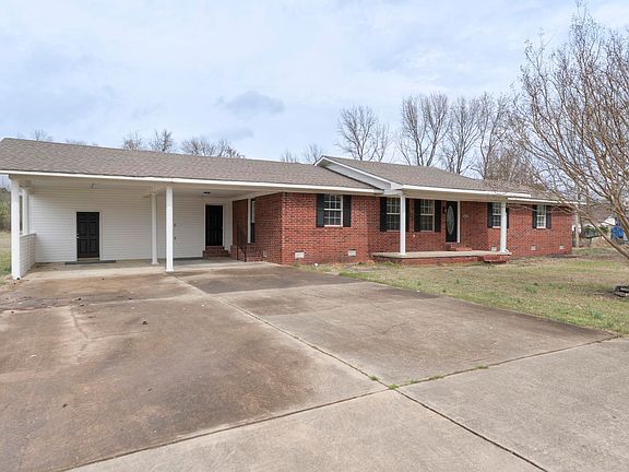 3rd image of 110 W Alabama St