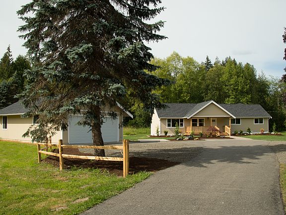 2nd image of 923 SW Pine Rd