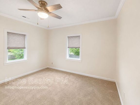 3rd image of 754 Meade St