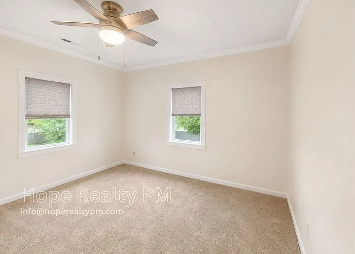 754 Meade St — Photo 3