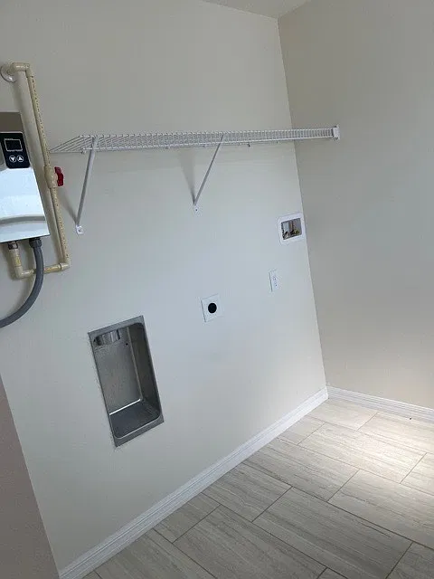 833 Ognon Court Unit B - 1 — Photo 2