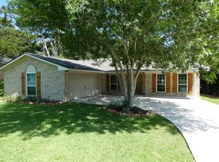 2616 Bois D Arc St, Huntsville, TX 77320