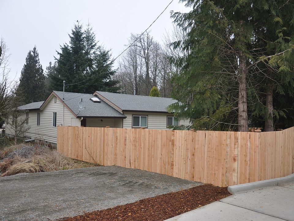 2nd image of 3002 18th Ave SE