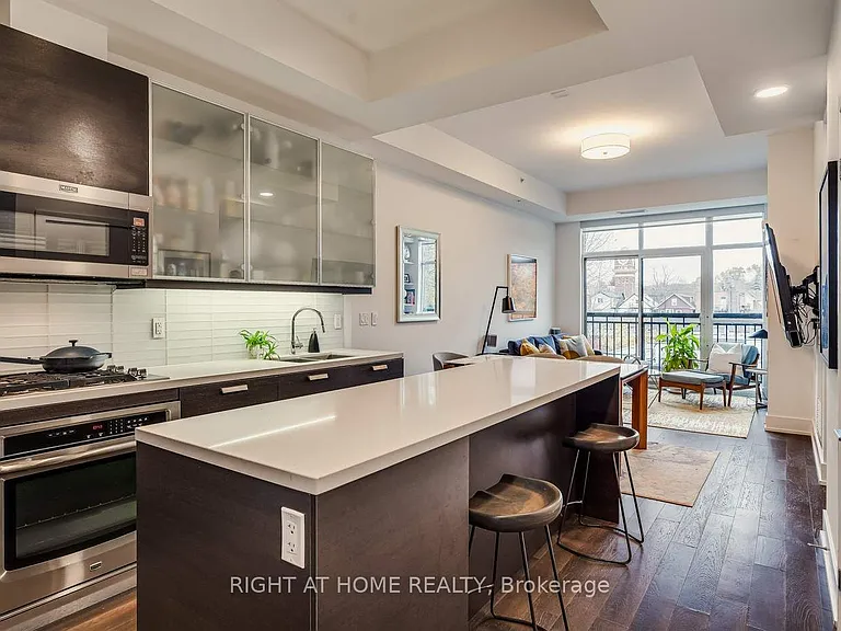 66 Kippendavie Ave #409 — Photo 7