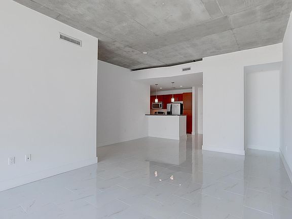4th image of 300 S Australian Ave Unit 1404