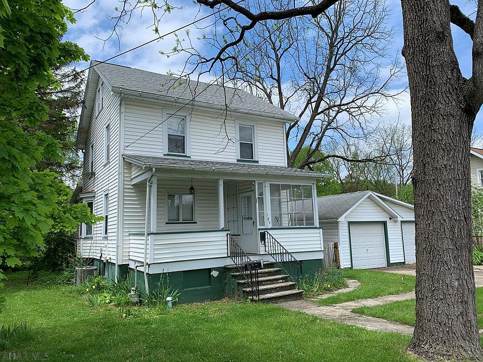 1st image of 105 Truman St