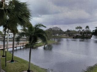 100 NW 76th Ave APT 210, Plantation, FL 33324