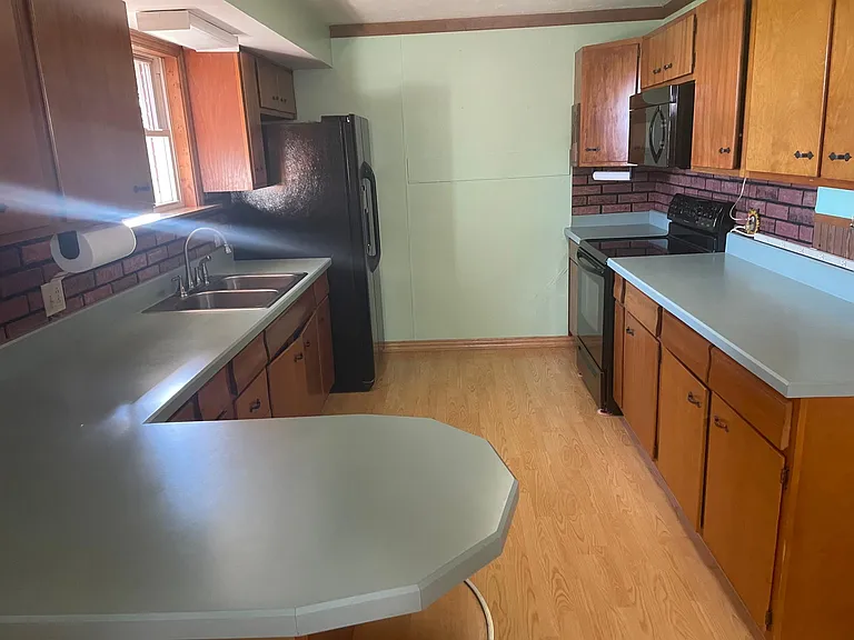 313 Linda Ct — Photo 8