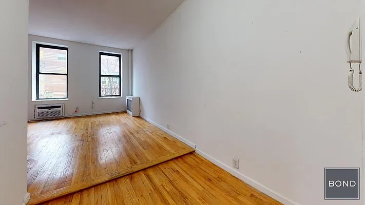 Rented by Bond New York | media 4