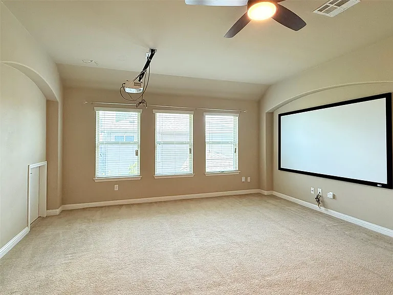 404 Dry Gulch Bnd — Photo 19