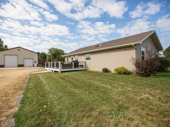 18 Badger Hollow Road, Montfort, WI 53569