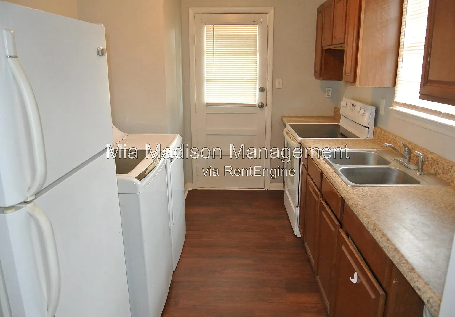 3 bed, 1.0 bath, 900 sqft, $1,675 — Photo 4