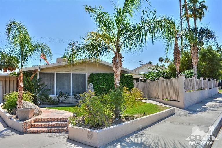 2nd image of 45886 Mountain View Ave