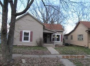 526 W Hendricks St, Shelbyville, IN