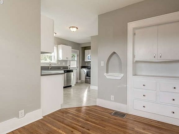 5th image of 10867 SE Myrtle St