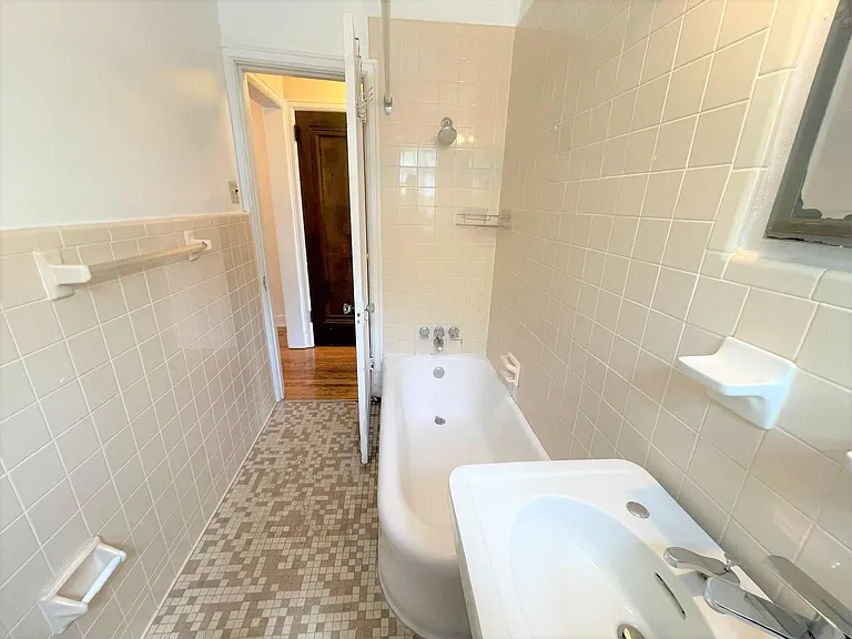 1405 Severn St #B3 — Photo 59