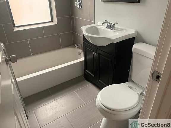 3rd image of 6916 S Clyde Ave APT 101