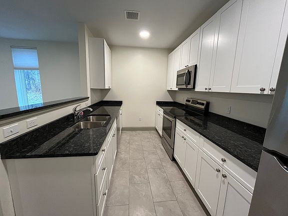 4th image of 60 Martindale Rd #3968645d1