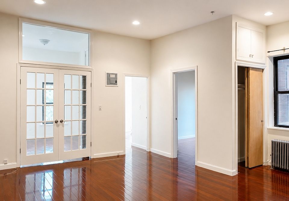 2nd image of 115 Carlton Ave APT 2F