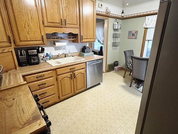 4th image of 714 S Fairmount St