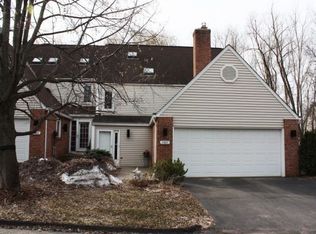 17671 Southridge Ct, Minnetonka, MN 55345