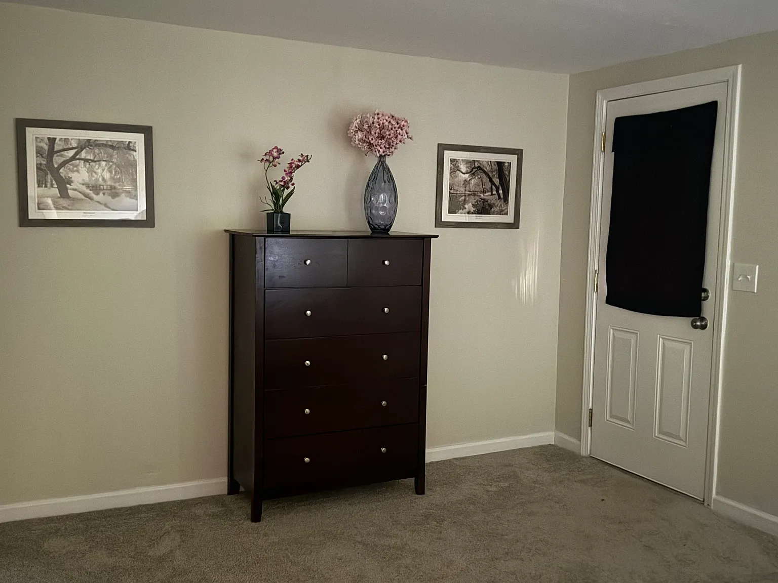 1 bed, 1000 sqft, $1,875 — Photo 2
