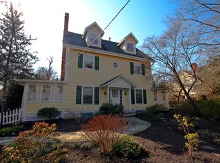 220 Lawyers Rd NW, Vienna, VA 22180