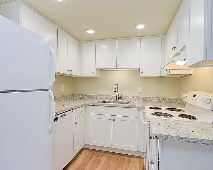 Stonebridge Apartments — Photo 51