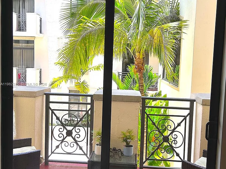 1805 Ponce De Leon Blvd #626 — Photo 14