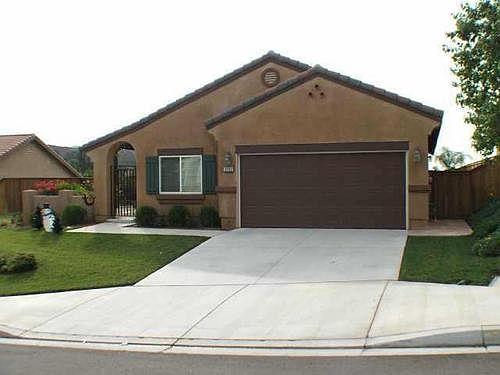 1st image of 3113 Willow Tree Ln