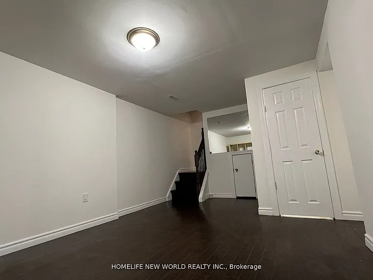 32 Andes Rd #BASEMENT — Photo 2