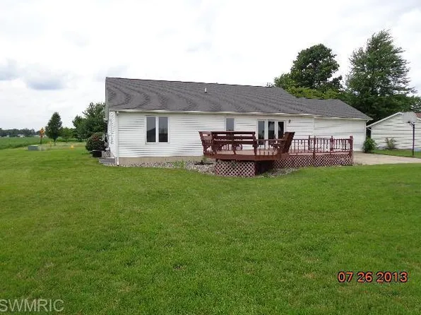 665 S Ave E, Athens, MI 49011