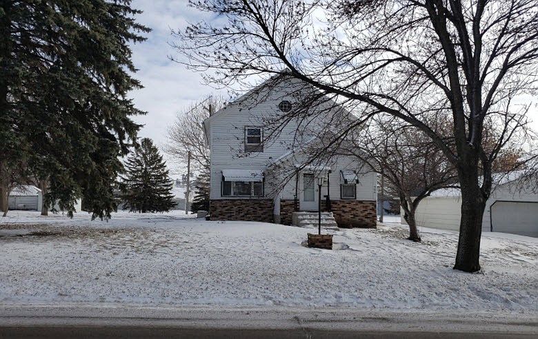 1st image of 304 1st St N