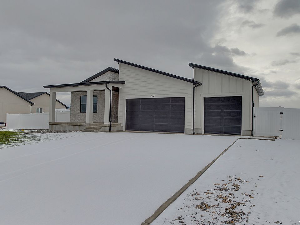 817 W Cherry St Grantsville, UT Zillow