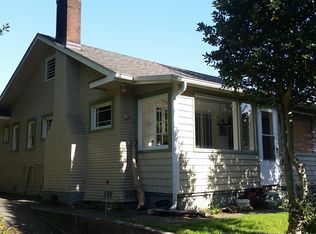 904 N 10th St, Coos Bay, OR