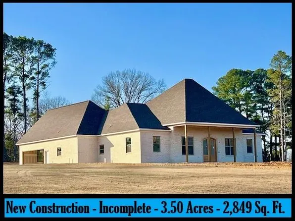 209 Dogwood Ln, Batesville, MS 38606
