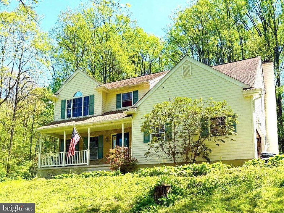 1st image of 802 Hollow Rd