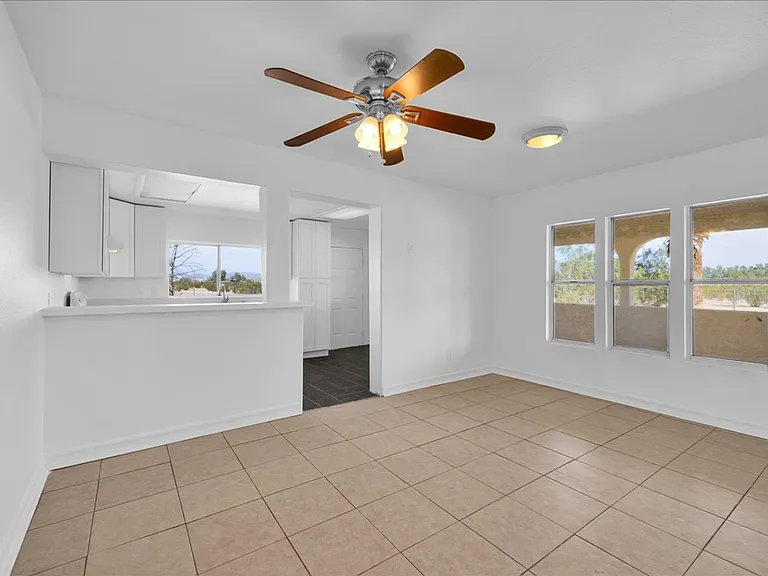 4611 Oasis Ave — Photo 16