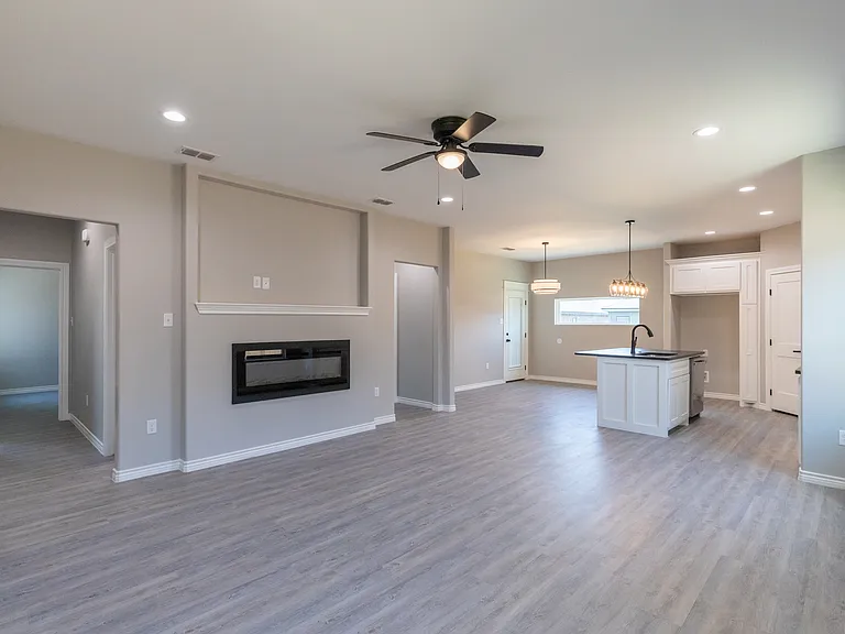 7900 Freedom Crest Ave — Photo 10