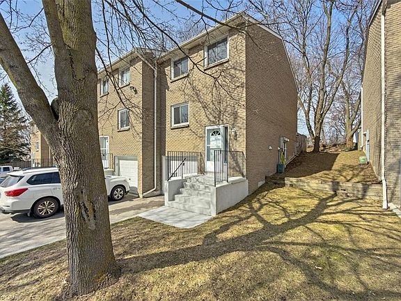 2nd image of 121 Morgan Ave #7