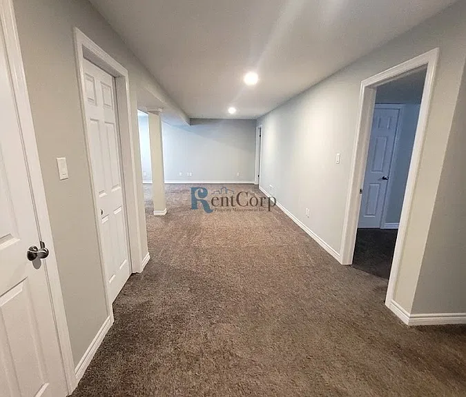 92 Thomas St #1 — Photo 15