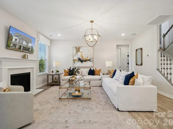 1586 Hubert Graham Way, Fort Mill, SC 29708