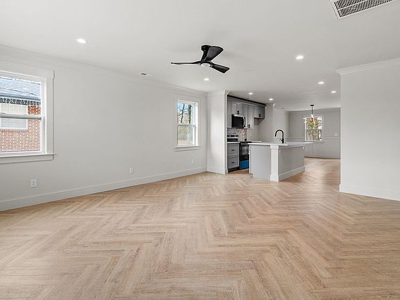 5th image of 119 N Moore North Rd