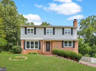 5062 Macnamara Dr, Fredericksburg, VA 22407