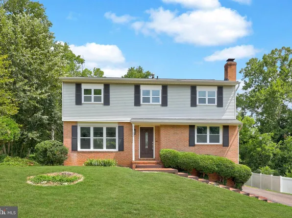 5062 Macnamara Dr, Fredericksburg, VA 22407