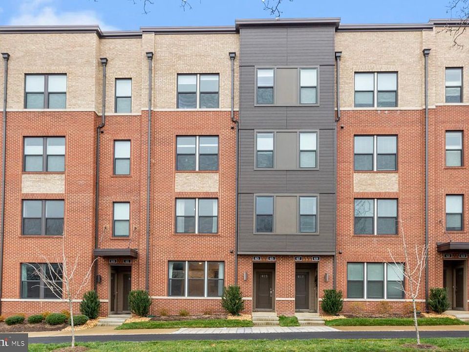 1st image of 613 Herndon Pkwy #51