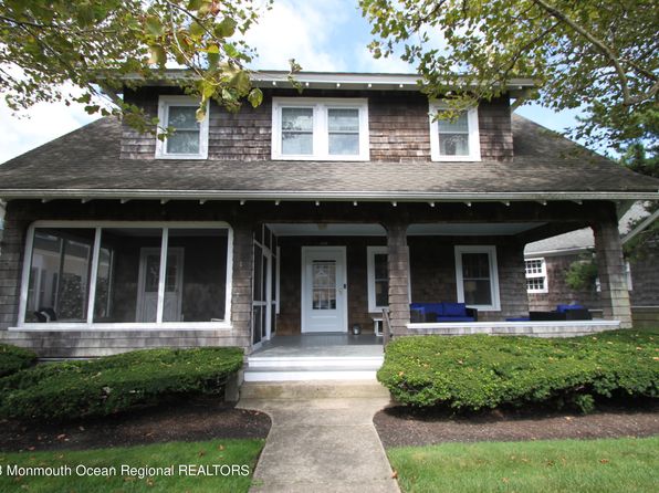 442 Main Ave