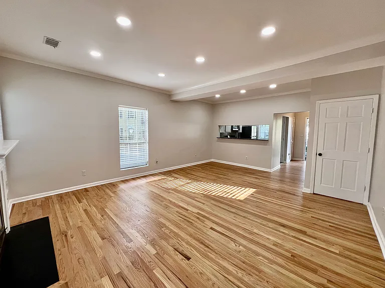 601 Wedgewood Way — Photo 7
