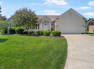2031 Penhurst Cir NE, North Canton, OH