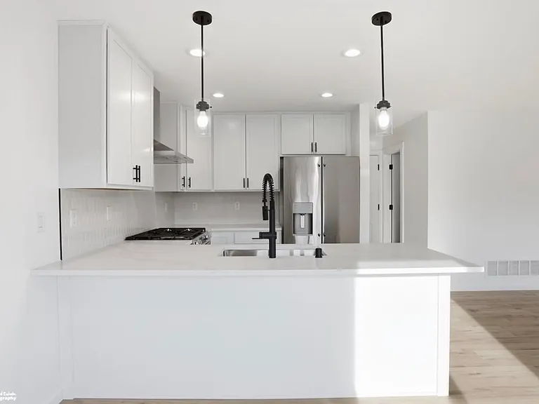 336 W Ashbrook Dr — Photo 8